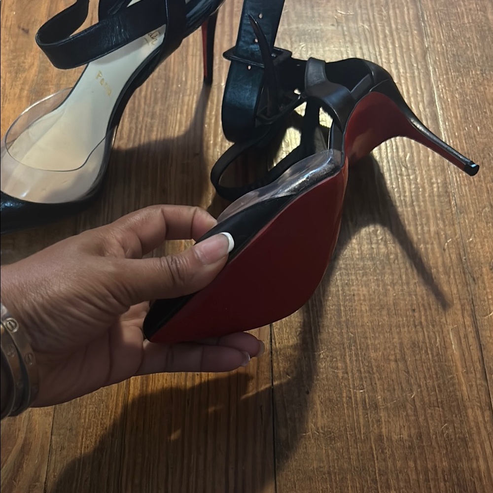 Elegant Black Women's Heels - Picture 2 of 4